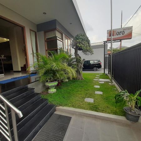 Alloro Guesthouse Pacitan Buitenkant foto